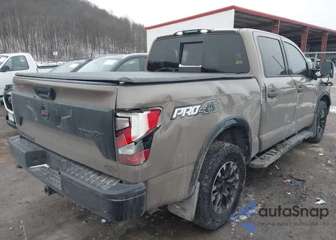 2021 Nissan Titan Pro-4X 4X4 z USA, uszkodzony, nr VIN 1N6AA1EDXMN524555